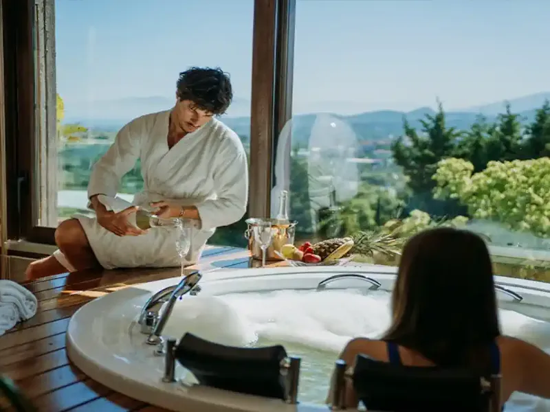 İzmir Sevgililer Günü Restoran The Guru Restoran ile Romantik Akşam Yemeği